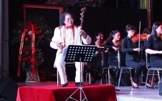 豫剧板胡，豫剧板胡怎样定弦